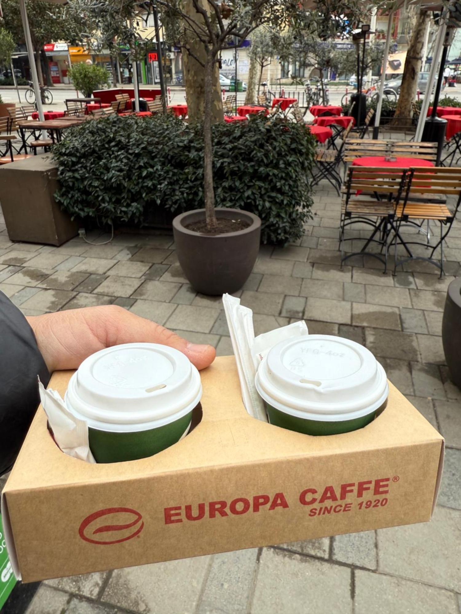 Tourist Tiranë
